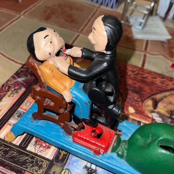 Vintage Cast Iron The Dentist Chair/Pulling Teeth Mechanical Bank Works great! - Picture 8 of 8